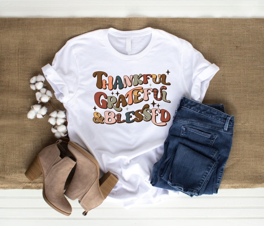 Adult Women's Thanksgiving Shirt, Fall Shirt, Women's Fall Shirt, Thankful Grateful & Blessed