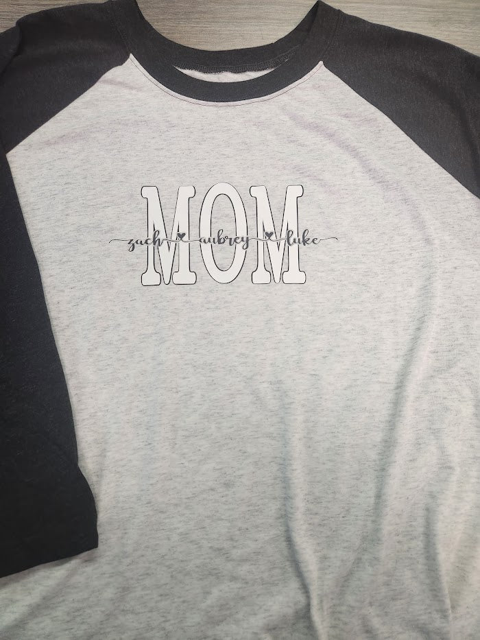 personalized Mom shirt, black/white